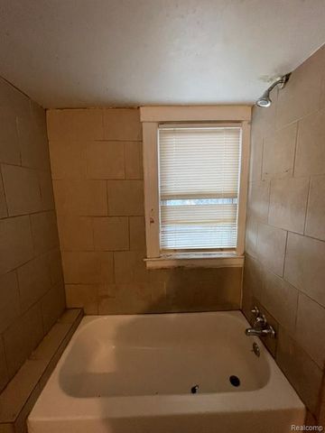 5640 Underwood Avenue, Detroit, MI 48204