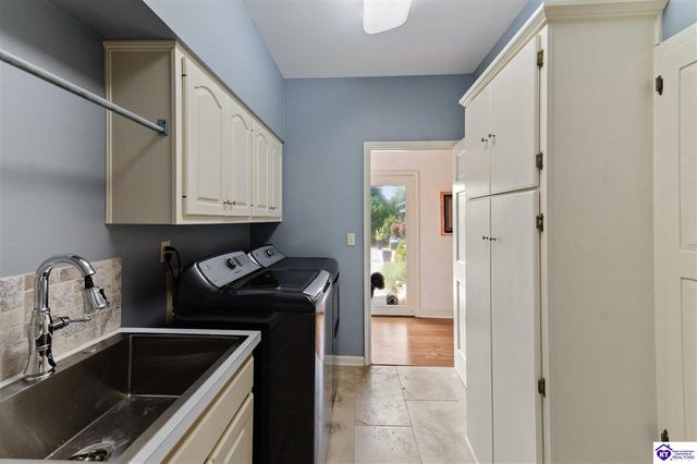 8202 Harrods View Court, Prospect, KY 40059