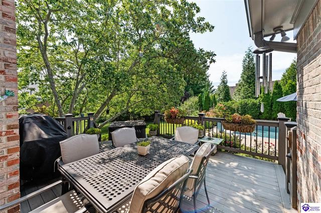 8202 Harrods View Court, Prospect, KY 40059