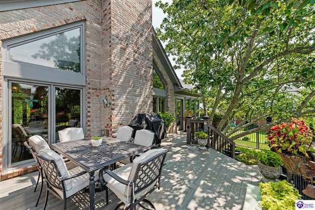 8202 Harrods View Court, Prospect, KY 40059