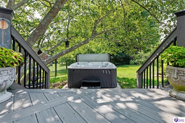 8202 Harrods View Court, Prospect, KY 40059