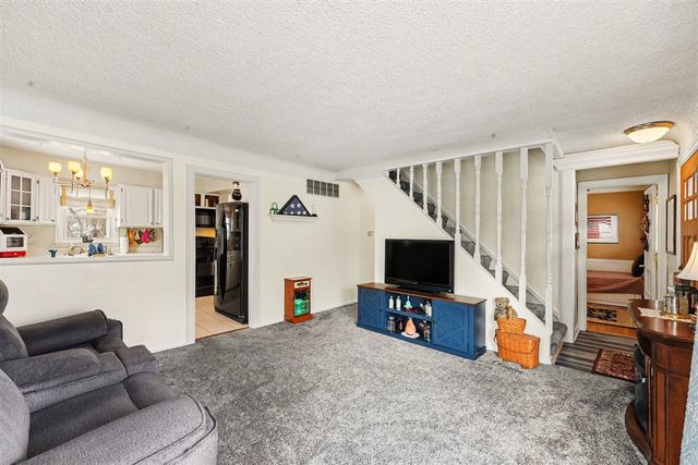 10040 Endicott Street, Belleville, MI 48111