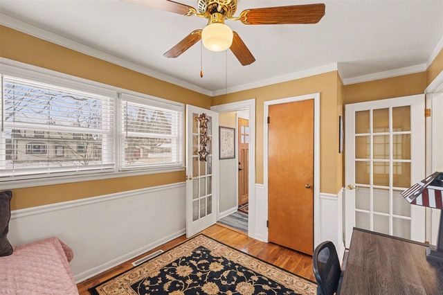 10040 Endicott Street, Belleville, MI 48111