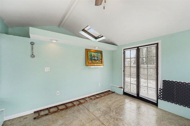 10040 Endicott Street, Belleville, MI 48111