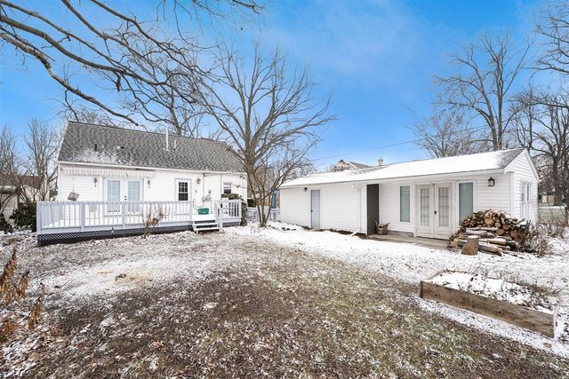 10040 Endicott Street, Belleville, MI 48111