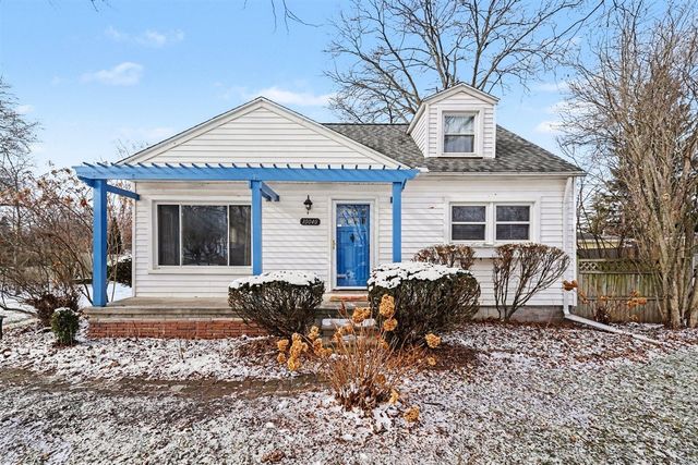 10040 Endicott Street, Belleville, MI 48111