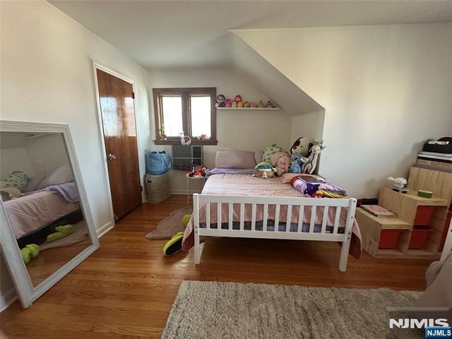 456 9th Street 2, Palisades Park, NJ 07650