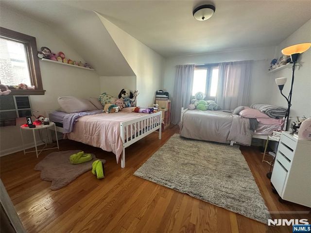 456 9th Street 2, Palisades Park, NJ 07650