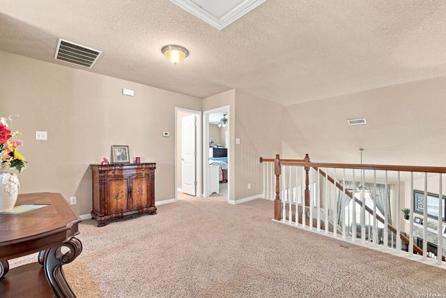 10727 NEWCROFT PL, Helotes, TX 78023
