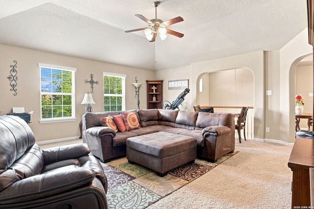 10727 NEWCROFT PL, Helotes, TX 78023