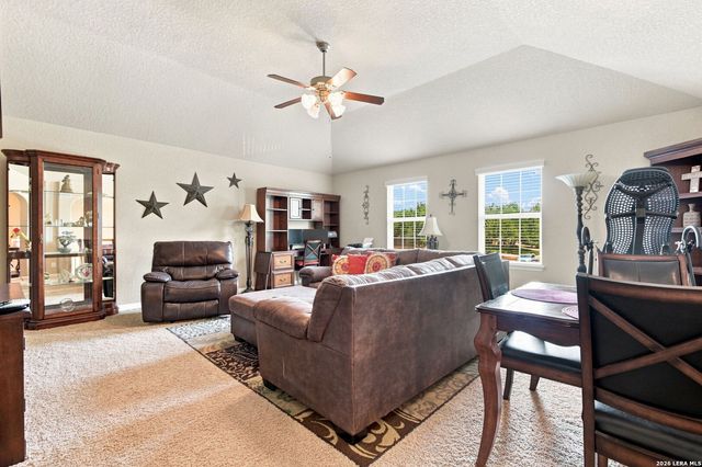 10727 NEWCROFT PL, Helotes, TX 78023