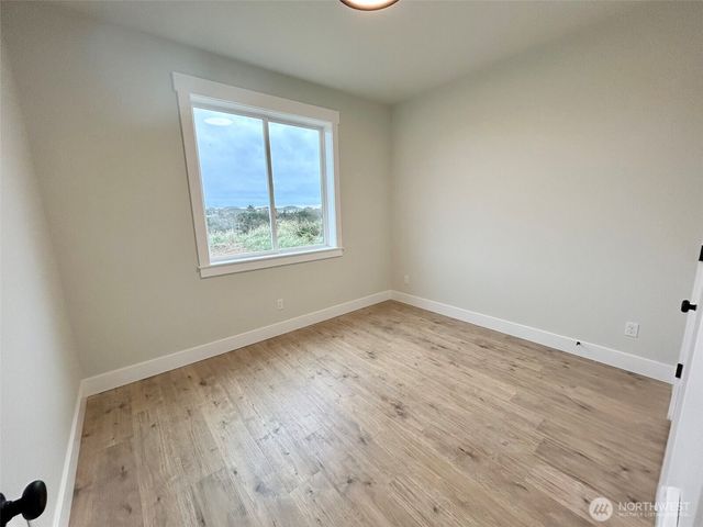 1383 Sand Pebble Avenue, Ocean Shores, WA 98569