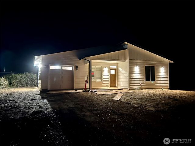 1383 Sand Pebble Avenue, Ocean Shores, WA 98569