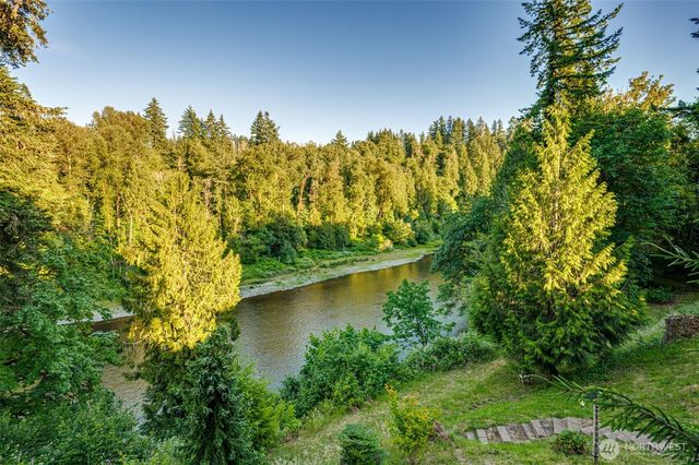 195 Patriot Road, Woodland, WA 98674