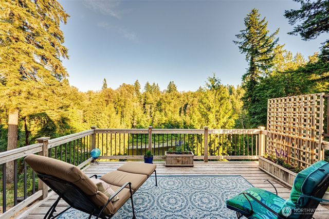 195 Patriot Road, Woodland, WA 98674