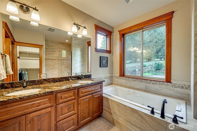 195 Patriot Road, Woodland, WA 98674