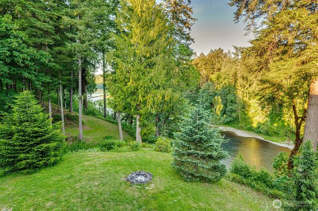 195 Patriot Road, Woodland, WA 98674