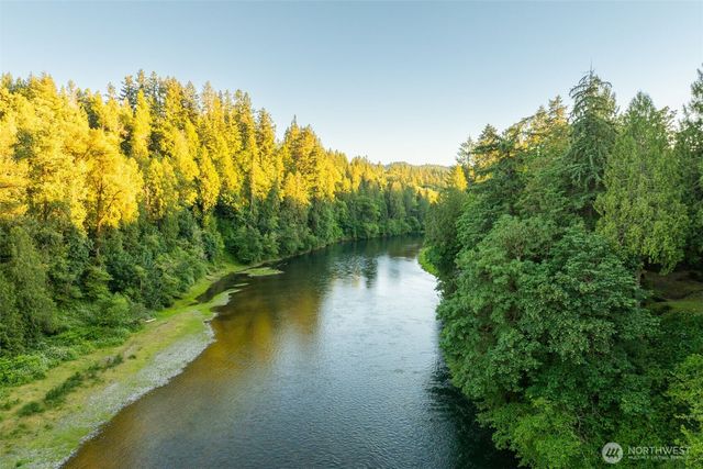 195 Patriot Road, Woodland, WA 98674
