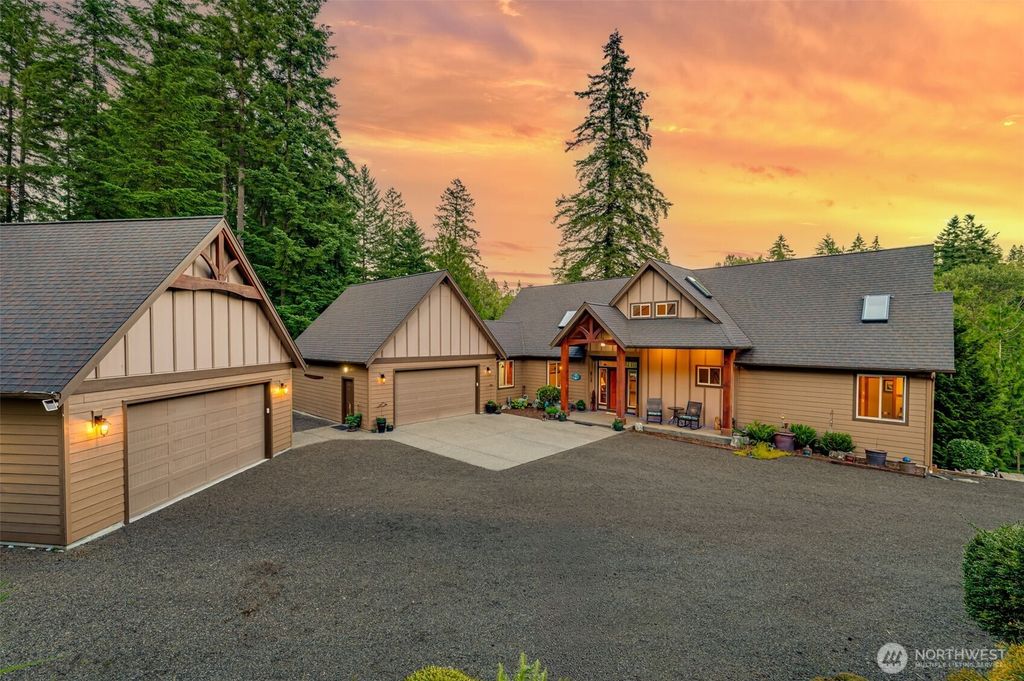 195 Patriot Road, Woodland, WA 98674