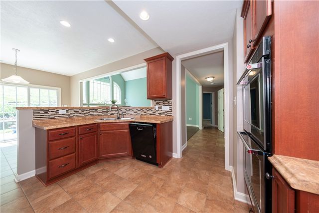 252 Estates Dr, Richland, PA 15044