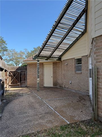 5037 Moultrie Dr, Corpus Christi, TX 78413