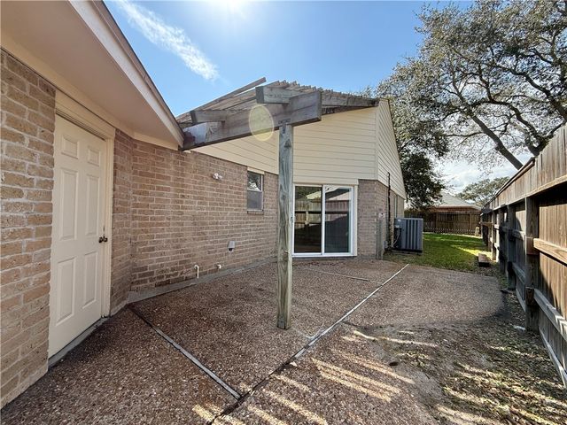 5037 Moultrie Dr, Corpus Christi, TX 78413