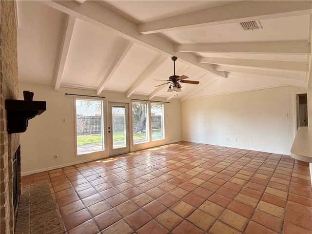 5037 Moultrie Dr, Corpus Christi, TX 78413