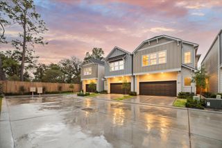 810 Glowing Dawn Drive, Houston, TX 77018