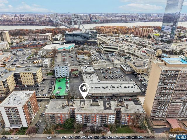 2160 Center Avenue 4N, Fort Lee, NJ 07024