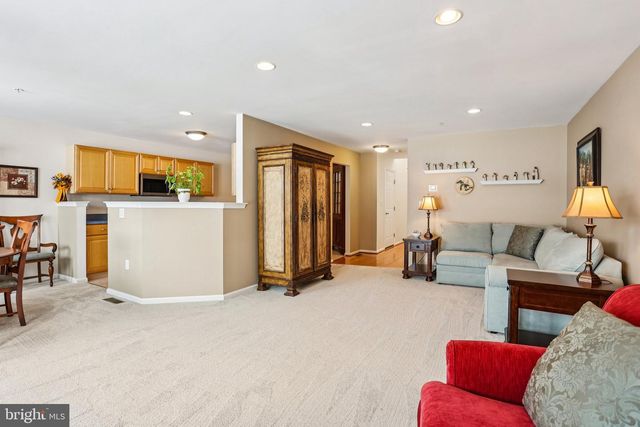 155 HAMPSHIRE DR, Sellersville, PA 18960