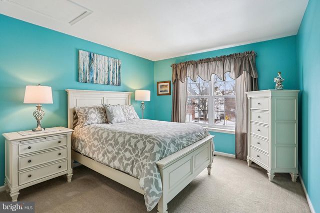 155 HAMPSHIRE DR, Sellersville, PA 18960