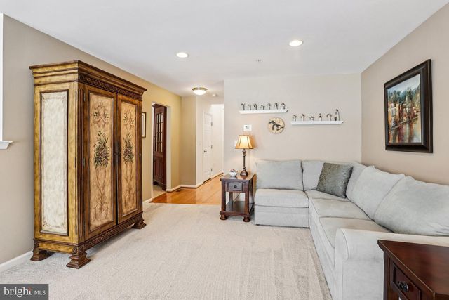 155 HAMPSHIRE DR, Sellersville, PA 18960