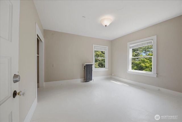 1532 5th Avenue W, Seattle, WA 98119