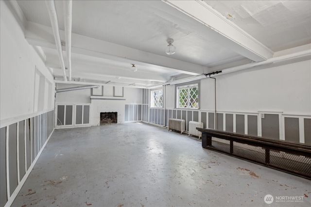 1532 5th Avenue W, Seattle, WA 98119