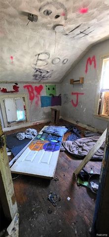 2015 W Court Street, Flint, MI 48503