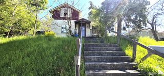 2015 W Court Street, Flint, MI 48503