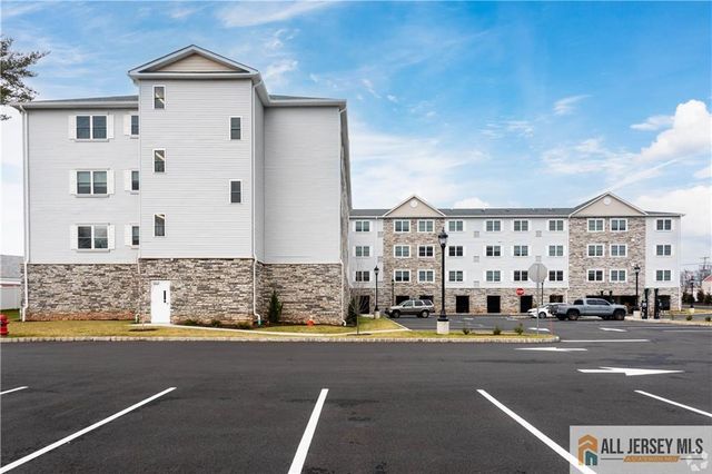 1025 Raritan Road, Clark, NJ 07066