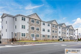 1025 Raritan Road, Clark, NJ 07066