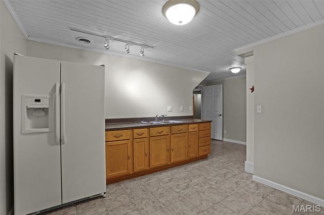 106 Oak Ridge Estates Drive, Glen Carbon, IL 62034