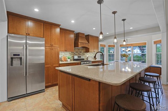 106 Oak Ridge Estates Drive, Glen Carbon, IL 62034