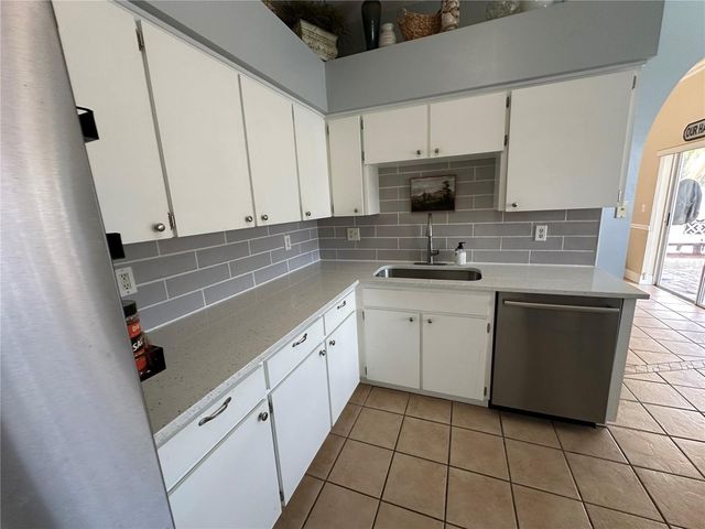 4712 BLOOM DRIVE, Plant City, FL 33566
