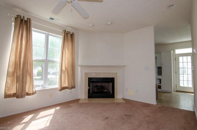 3817 Long Ship CT, Virginia Beach, VA 23455