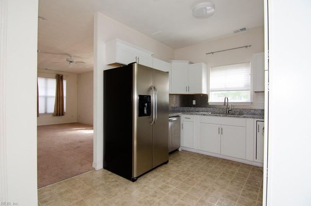 3817 Long Ship CT, Virginia Beach, VA 23455