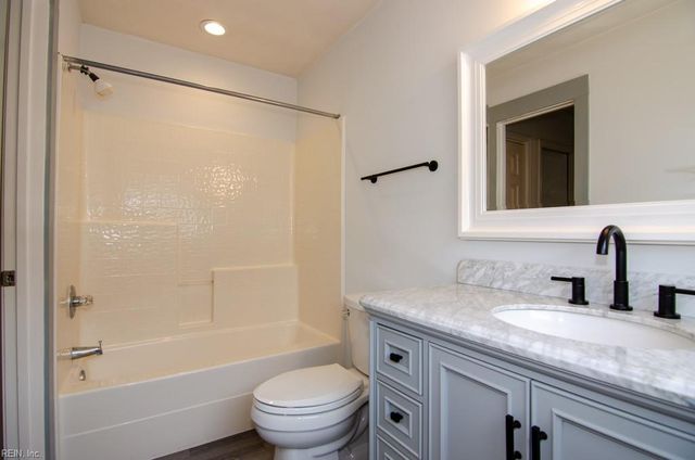 3817 Long Ship CT, Virginia Beach, VA 23455