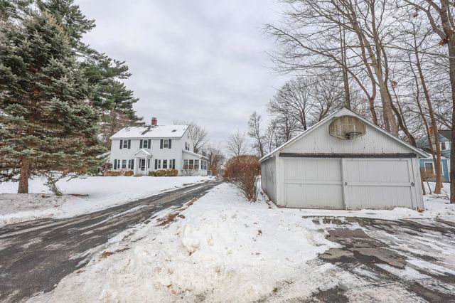 30 Baker Street, Hudson, NH 03051