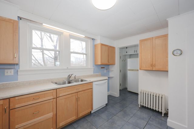 30 Baker Street, Hudson, NH 03051