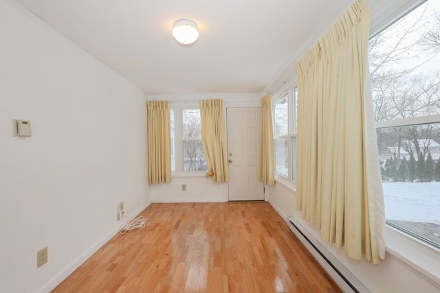 30 Baker Street, Hudson, NH 03051