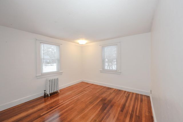 30 Baker Street, Hudson, NH 03051