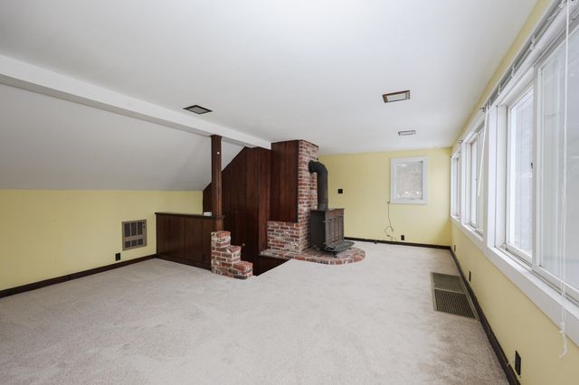 30 Baker Street, Hudson, NH 03051