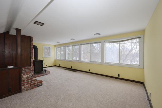 30 Baker Street, Hudson, NH 03051